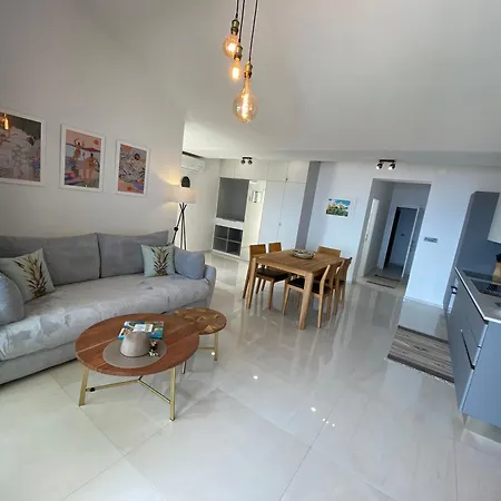 Frisch Renovierte Mit Meerblick Daire